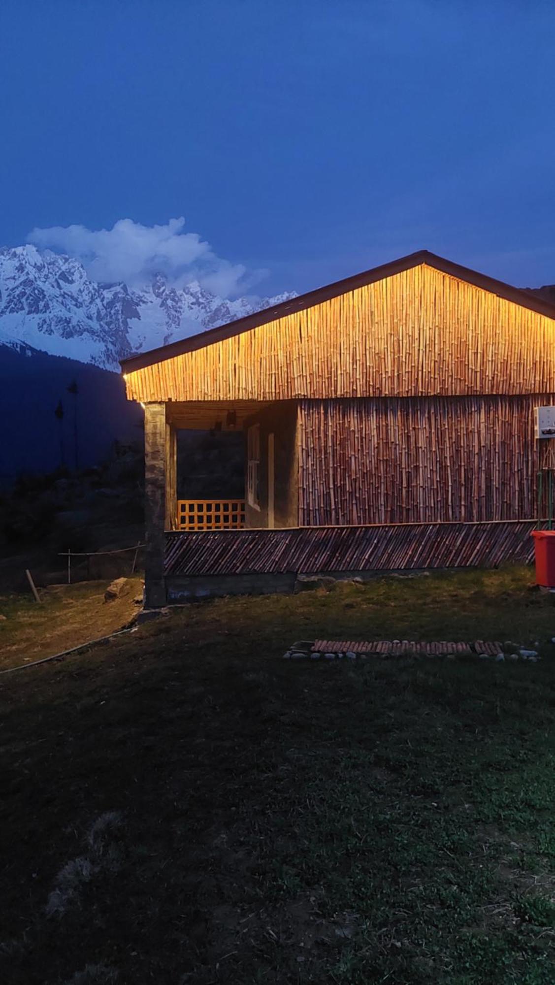 Khana Badosh Resort Kalam Zewnętrze zdjęcie