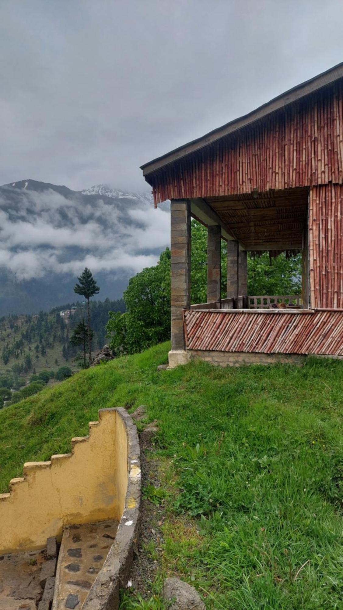 Khana Badosh Resort Kalam Zewnętrze zdjęcie
